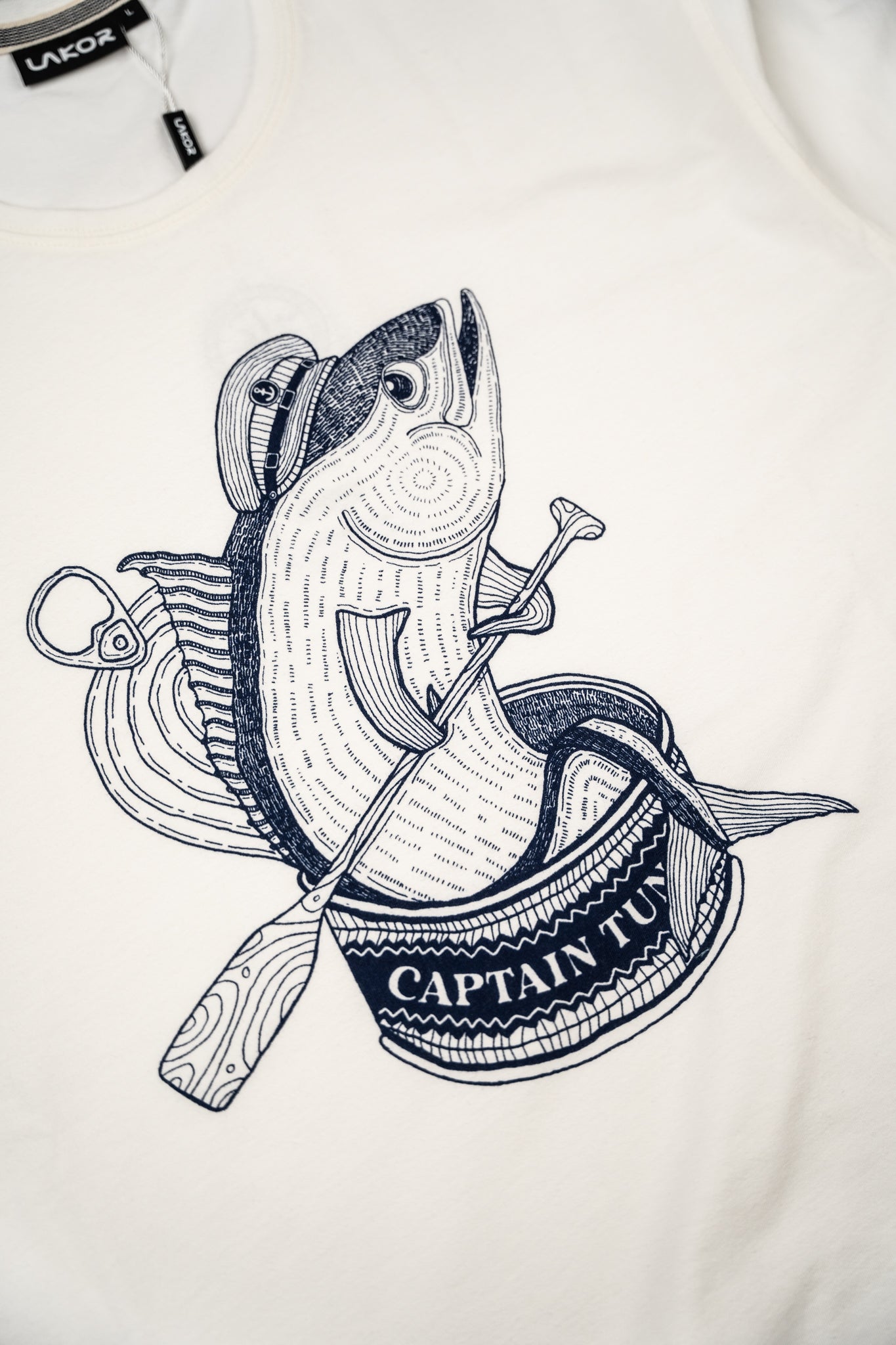 Captain Tuna T-shirt (Star White)