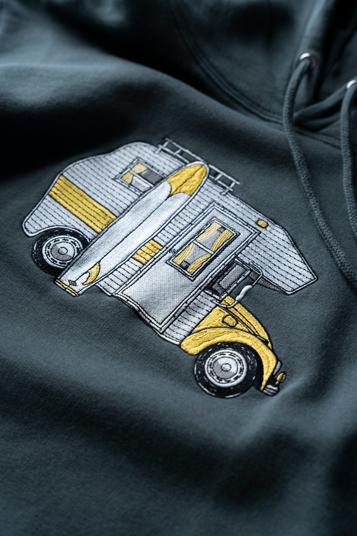 LAKOR Camper Car Hoodie Sweatshirt Urban Chic