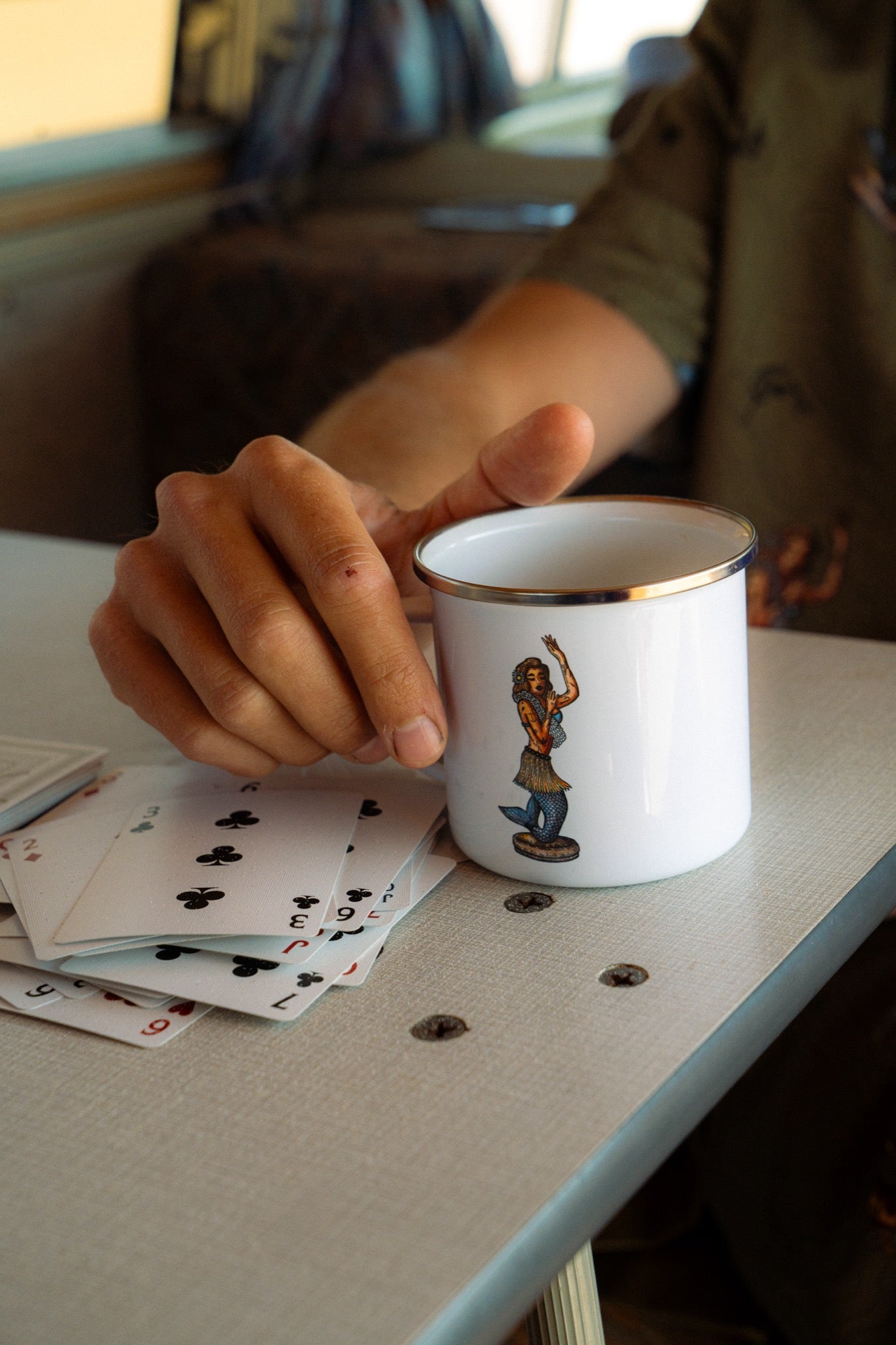 LAKOR Dashboard Hula Emaljekrus Mug White