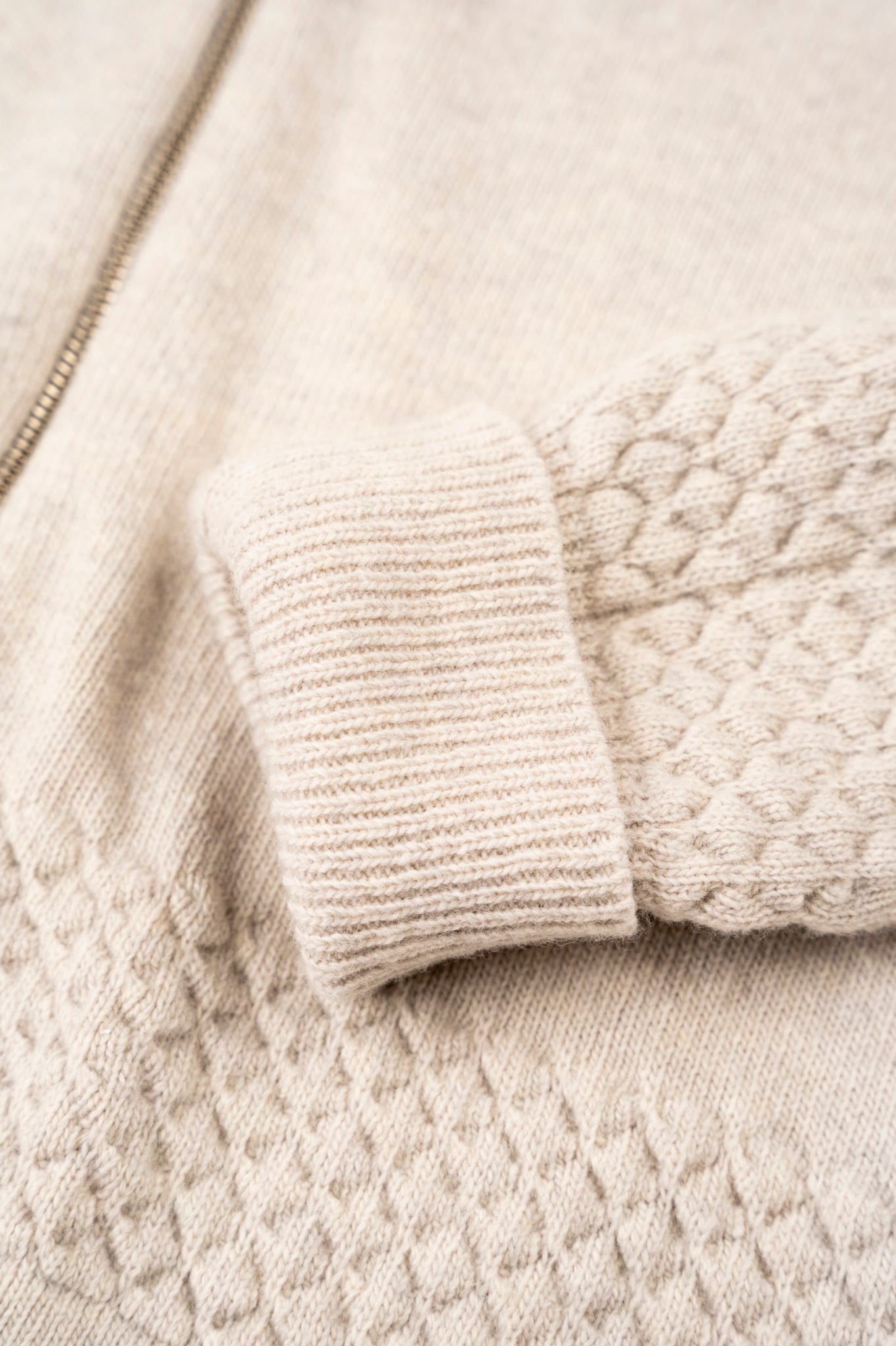 LAKOR Haddock Knit Knit Off White