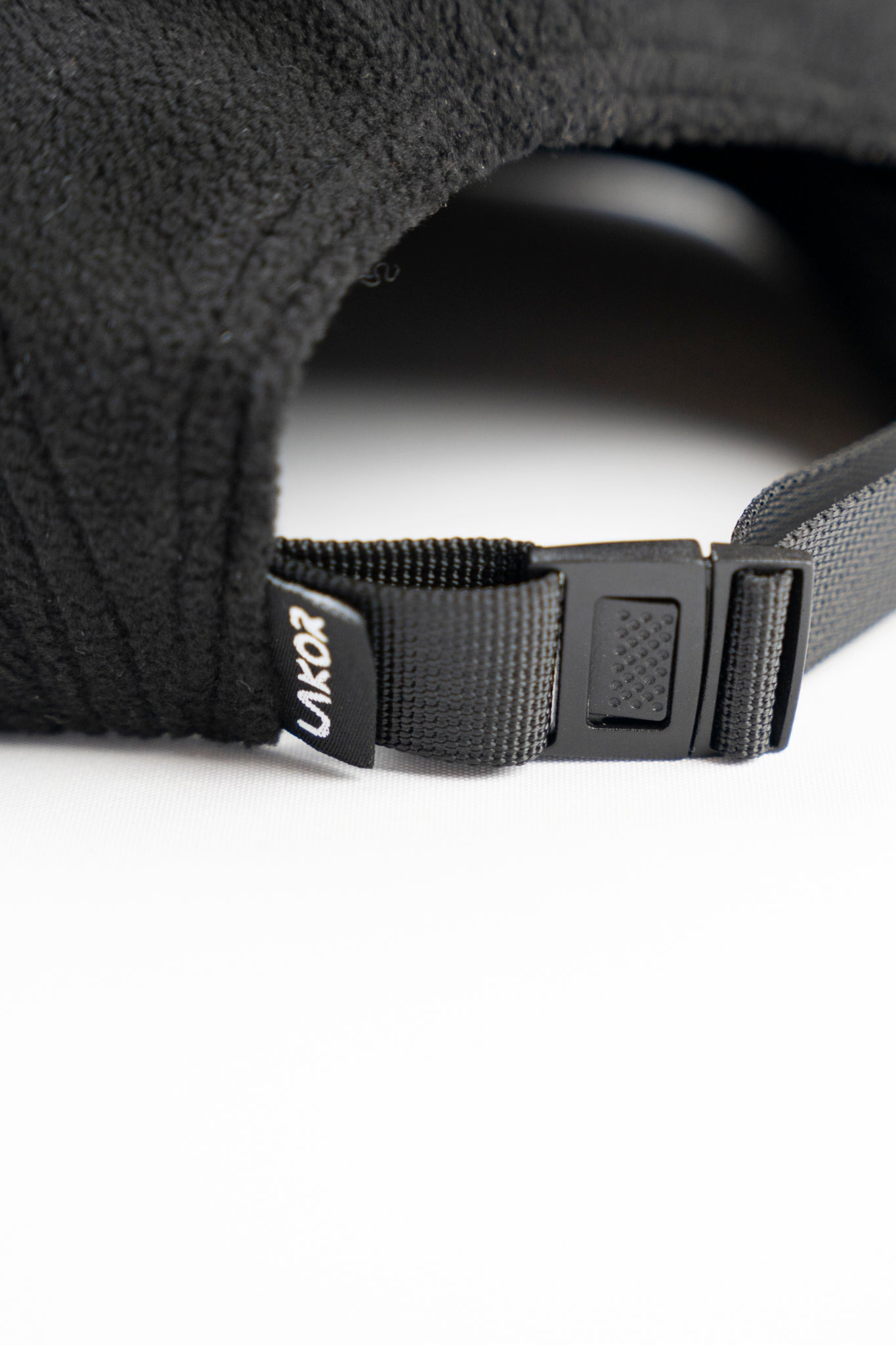 LAKOR Logo Fleece Cap Headwear Black