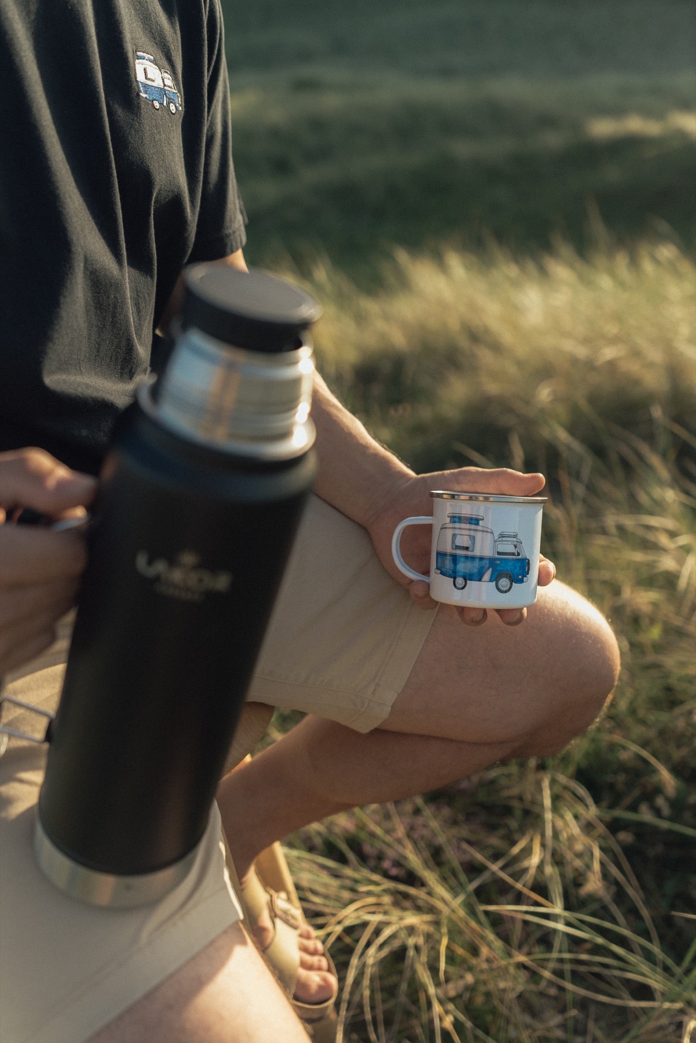 LAKOR Ocean Camper Emaljekrus Mug White