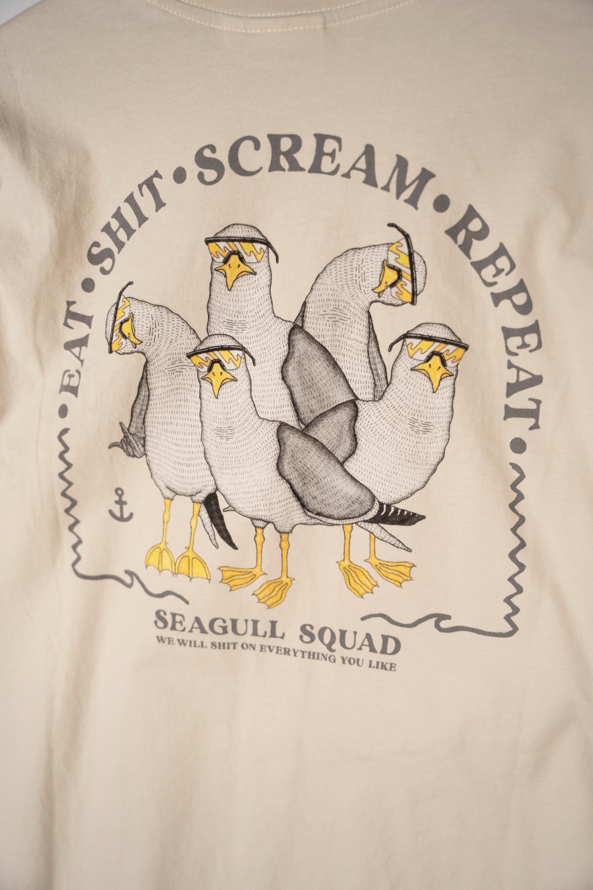 LAKOR Seagull Squad Back T-shirt T-Shirt Rainy Day