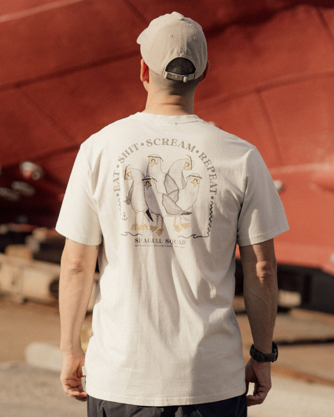 LAKOR Seagull Squad Back T-shirt T-Shirt Rainy Day