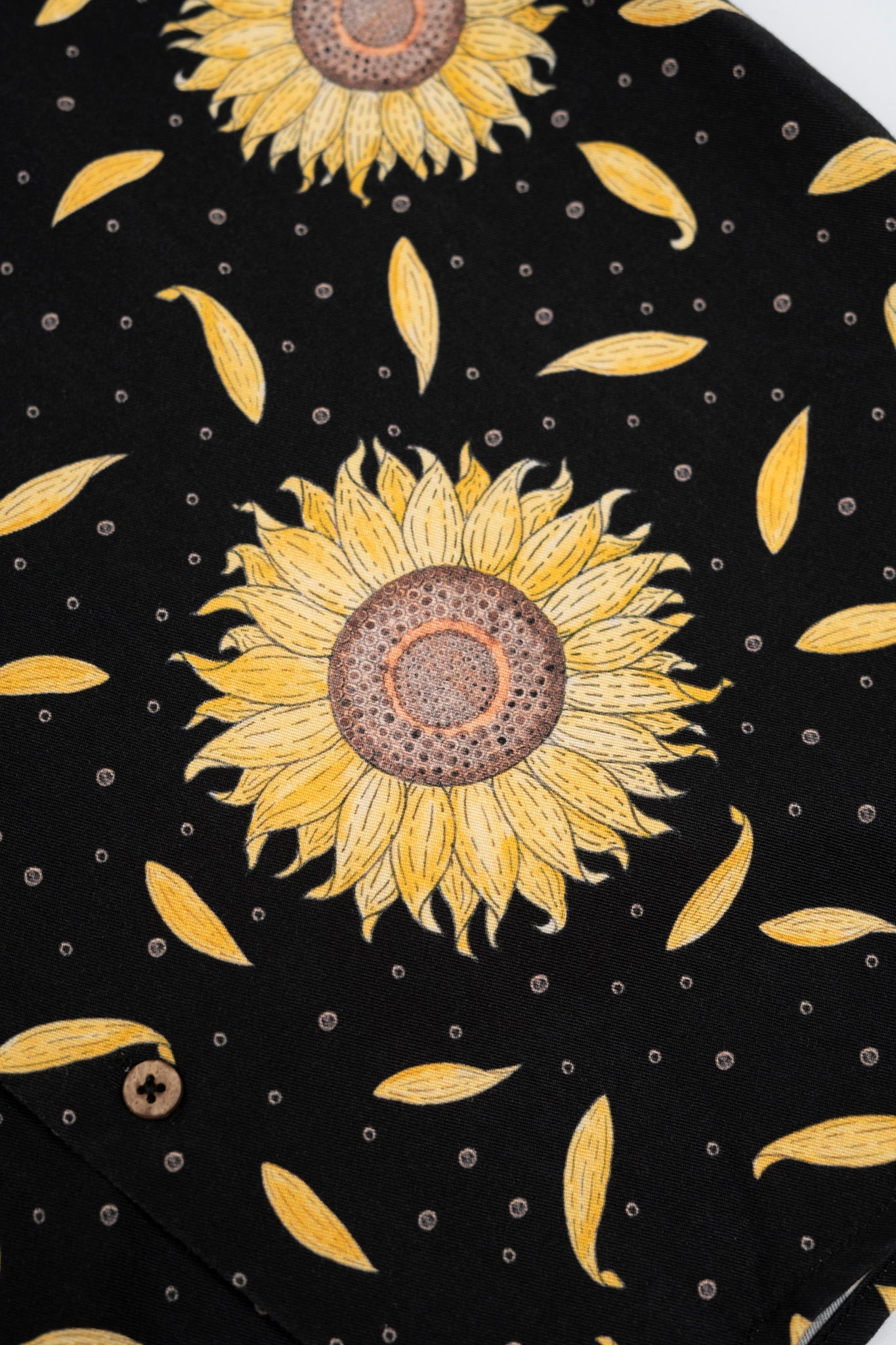 LAKOR Sunflower Short Sleeve Shirt Short Sleeve Shirt Moonless Night