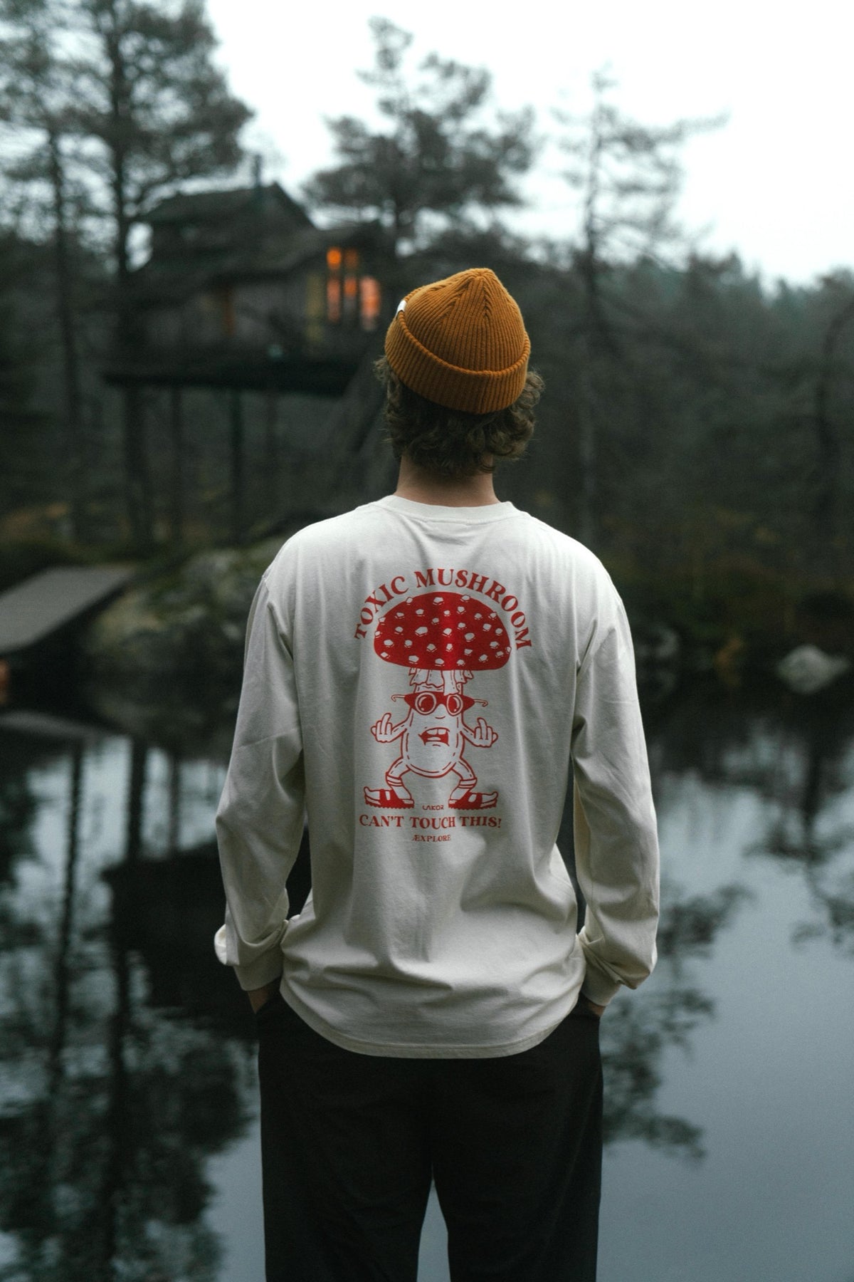 LAKOR Toxic Mushroom Boxfit LS T-shirt T-Shirt Rainy Day