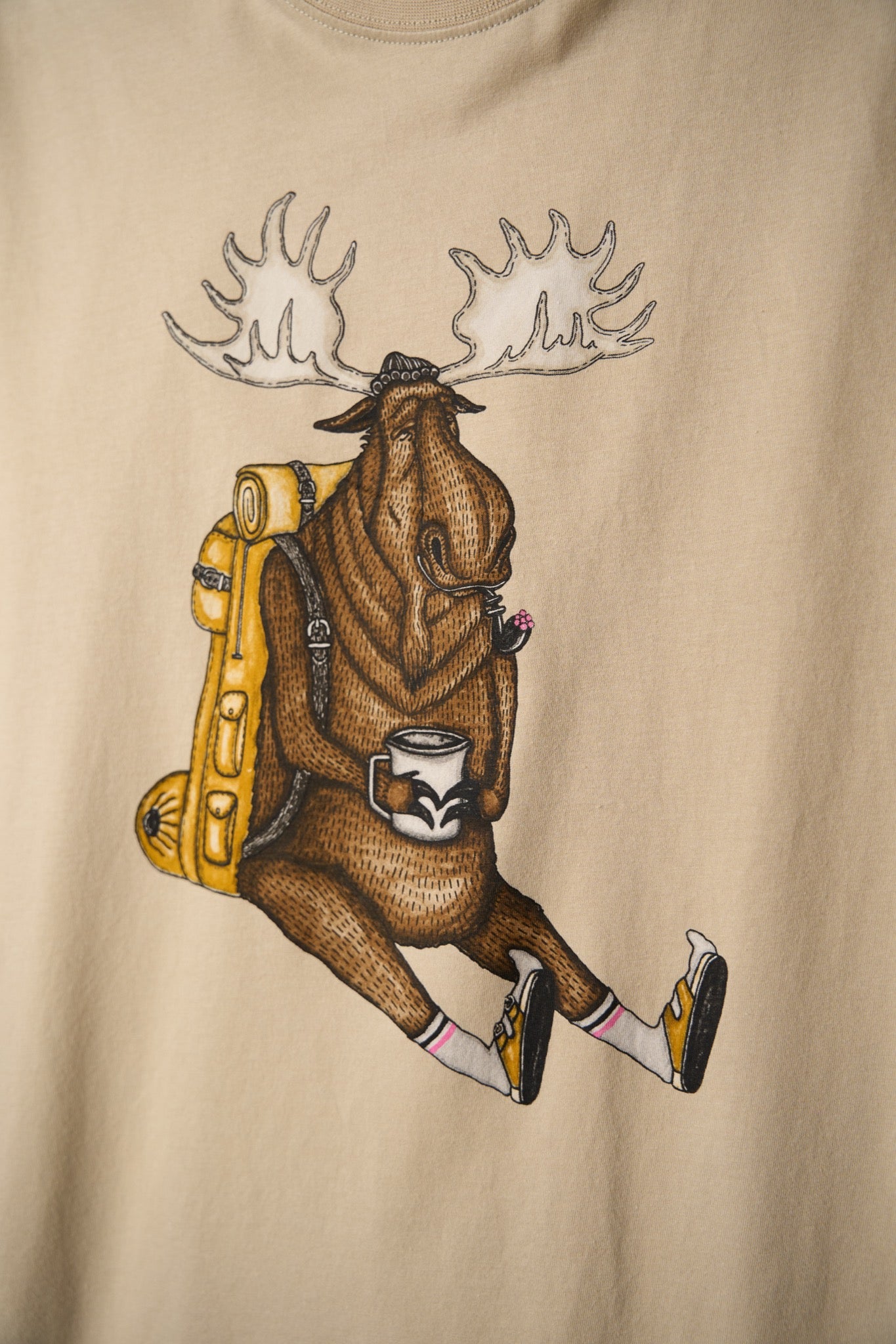 Snooze Moose T-shirt (White Pepper)